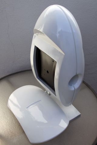 Illustration for article titled This Life-Sized Portal Turret Replica Has Its Laser Eye on You